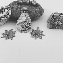 Load image into Gallery viewer, Intro Metal clay class