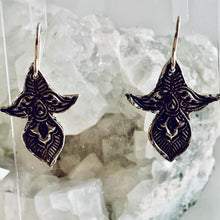 Load image into Gallery viewer, Flower Pod Sterling Silver Mandala Earrings
