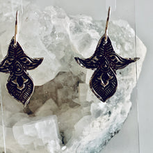 Load image into Gallery viewer, Flower Pod Sterling Silver Mandala Earrings
